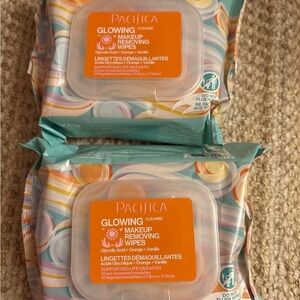 Pacifica Glowing Makeup Removing Wipes - Orange and White